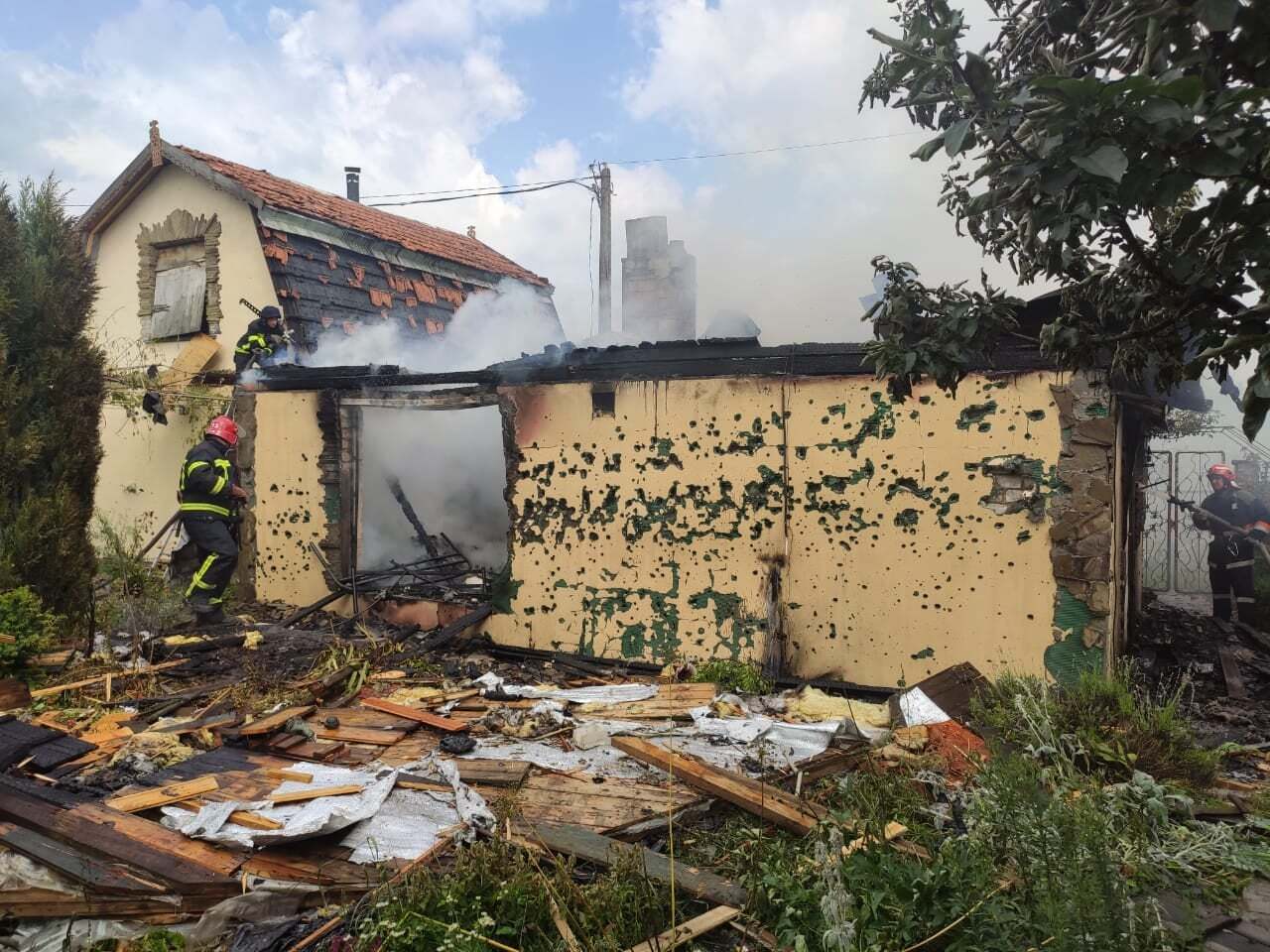 Бойовики "ДНР" обстріляли будинки в Авдіївці.