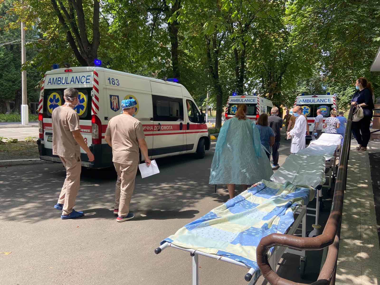 Раненых увезли в Главный военный клинический госпиталь