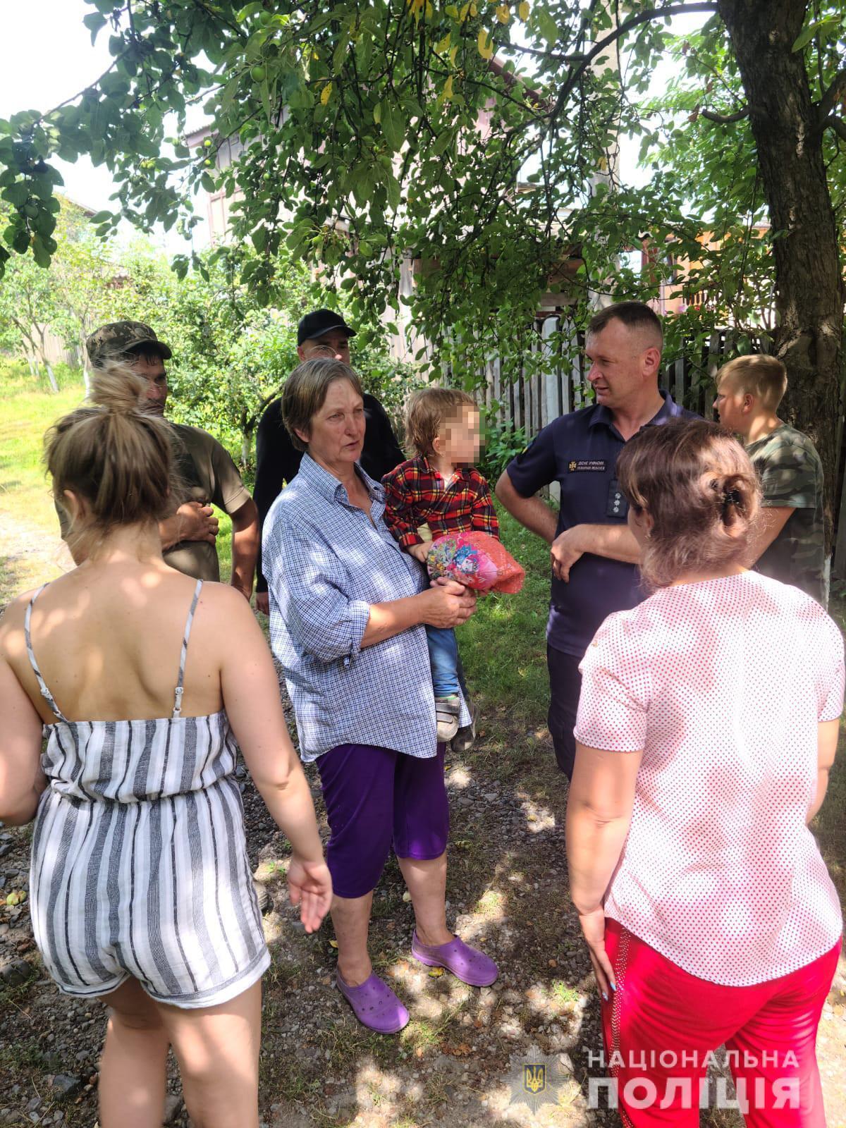 Дівчинку повернули в родину.