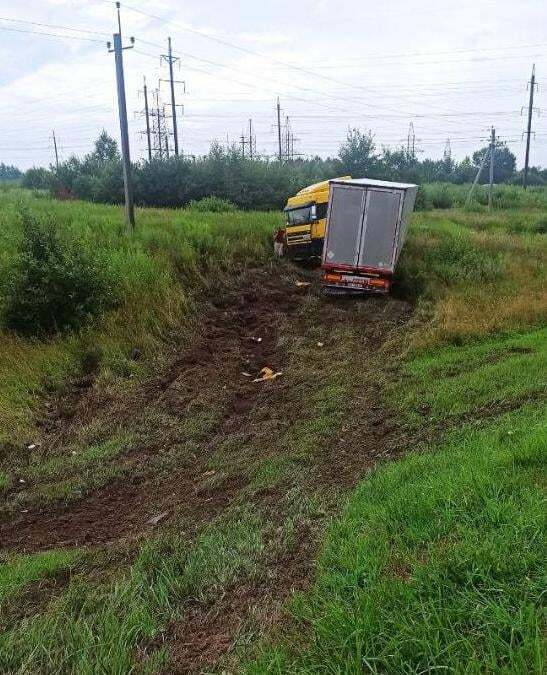 Вантажівка DAF після ДТП