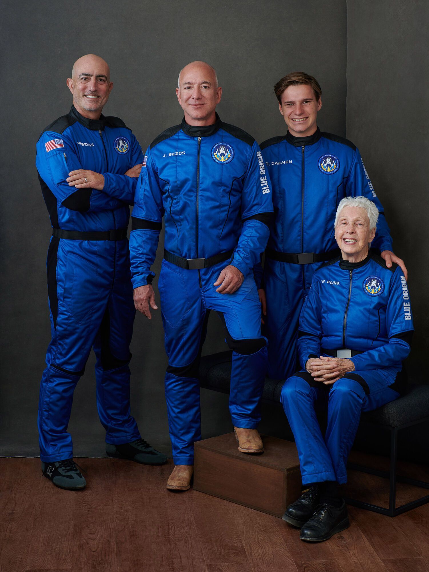 Первые космические туристы компании Blue Origin