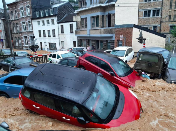 Потоп у Дінані.