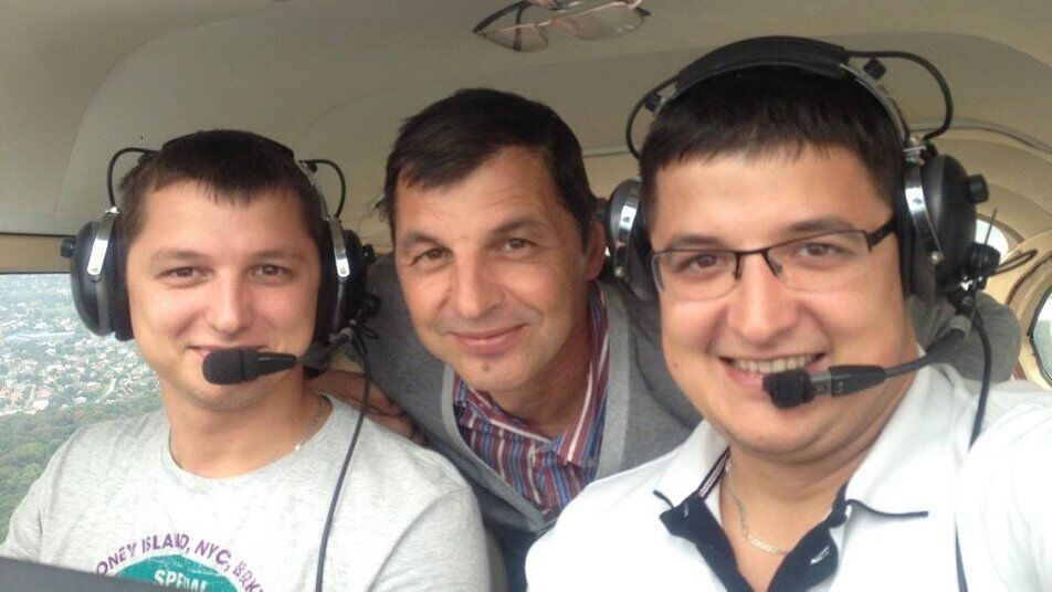 Сын Игоря Табанюка Денис погиб во время полета в сентябре 2013 года.