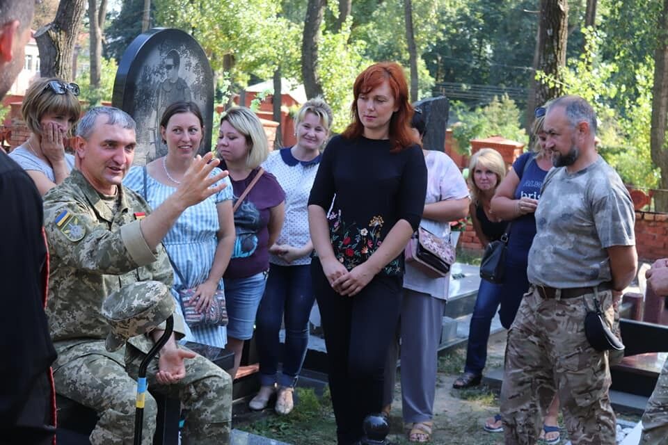 "Я мачуха. Але щосили намагалася стати мамою": як живе сім'я загиблого Героя Темура Юлдашева