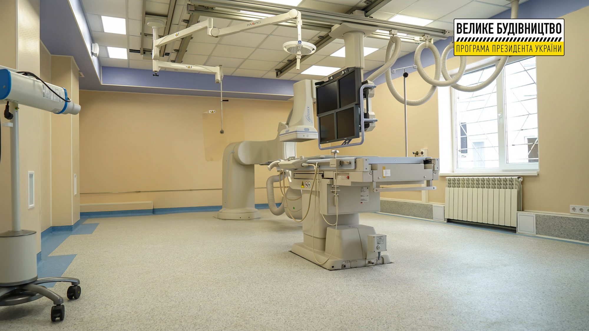 В помещении установлено современное оборудование