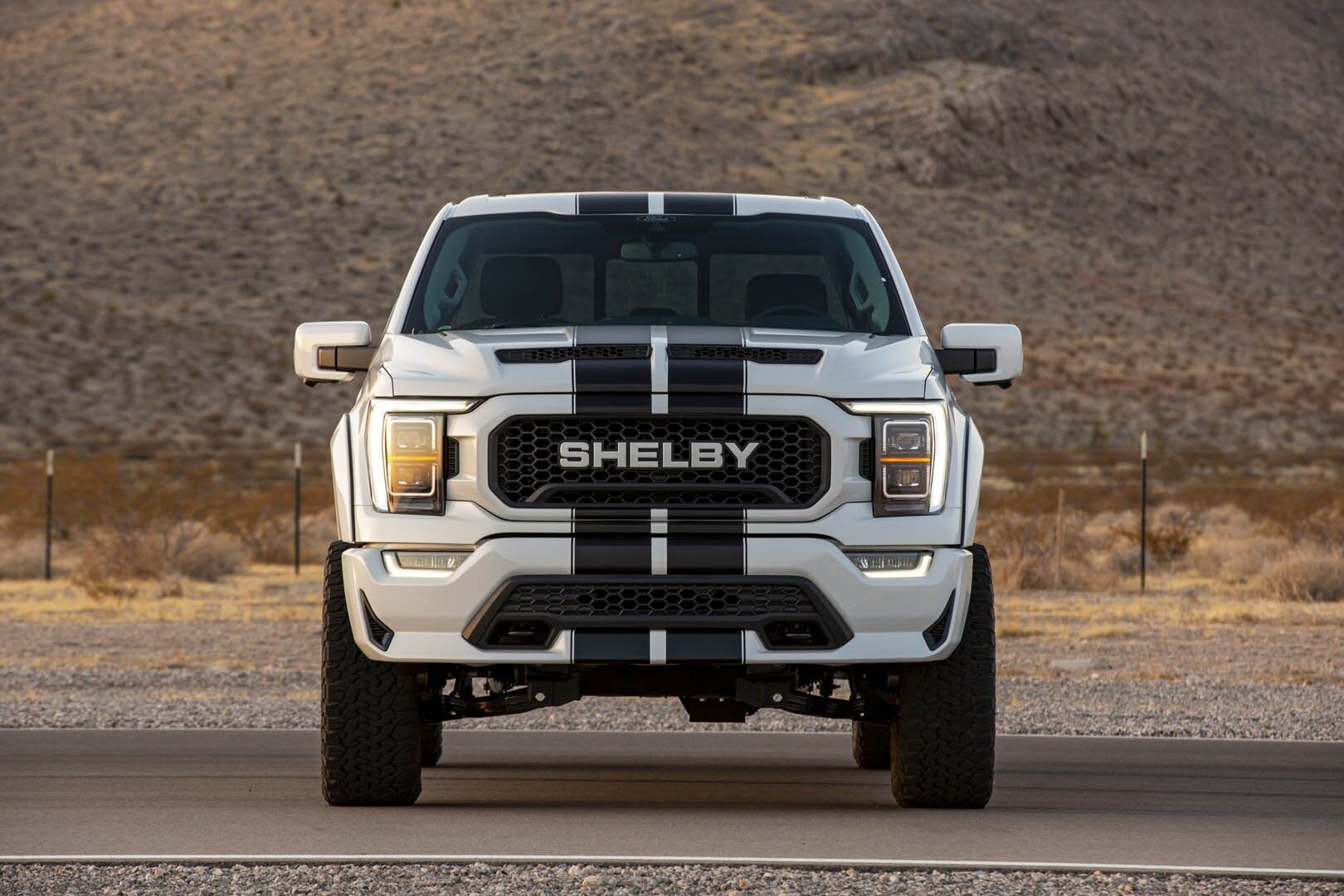 Новинка від Shelby отримала новий капот із великим повітрозабірником і інший передній бампер