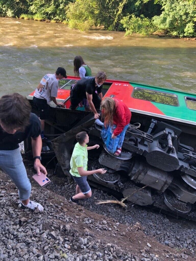 Поїзд упав у річку