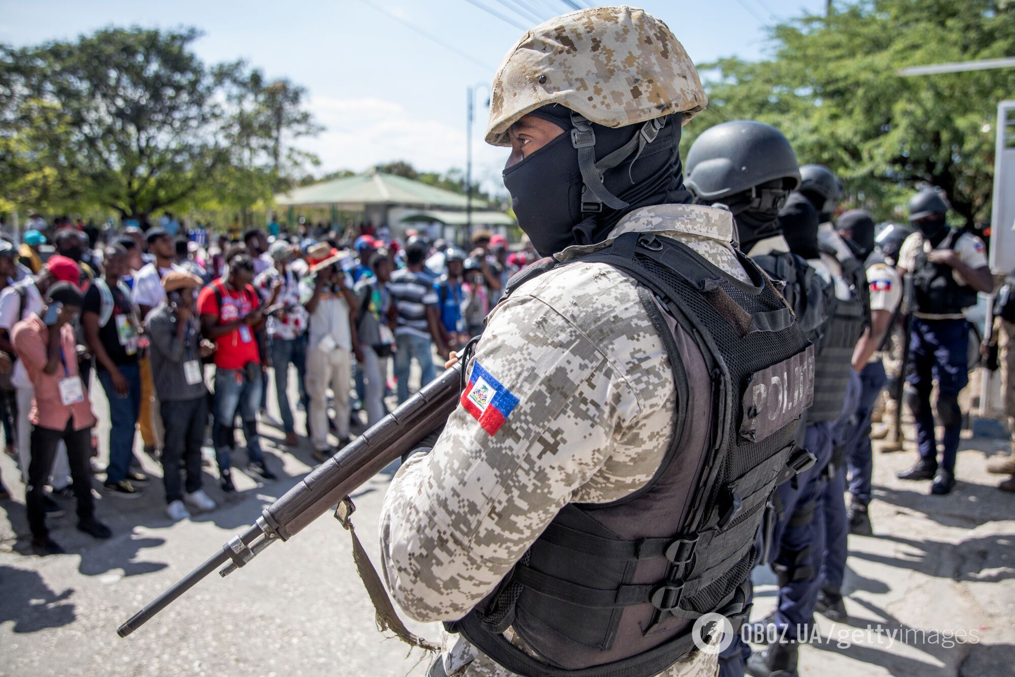 Полицейские на улицах Гаити после убийства президента