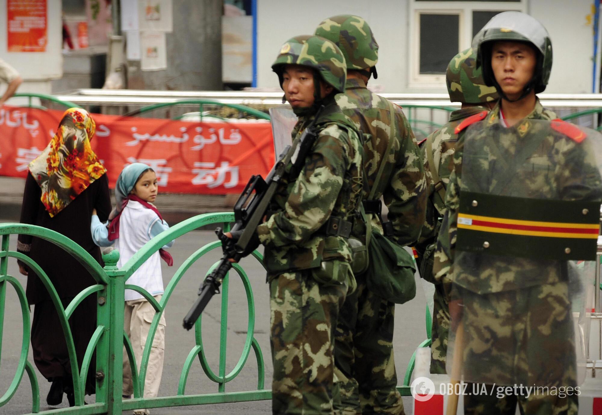 Китайские военные в провинции Синьцзян