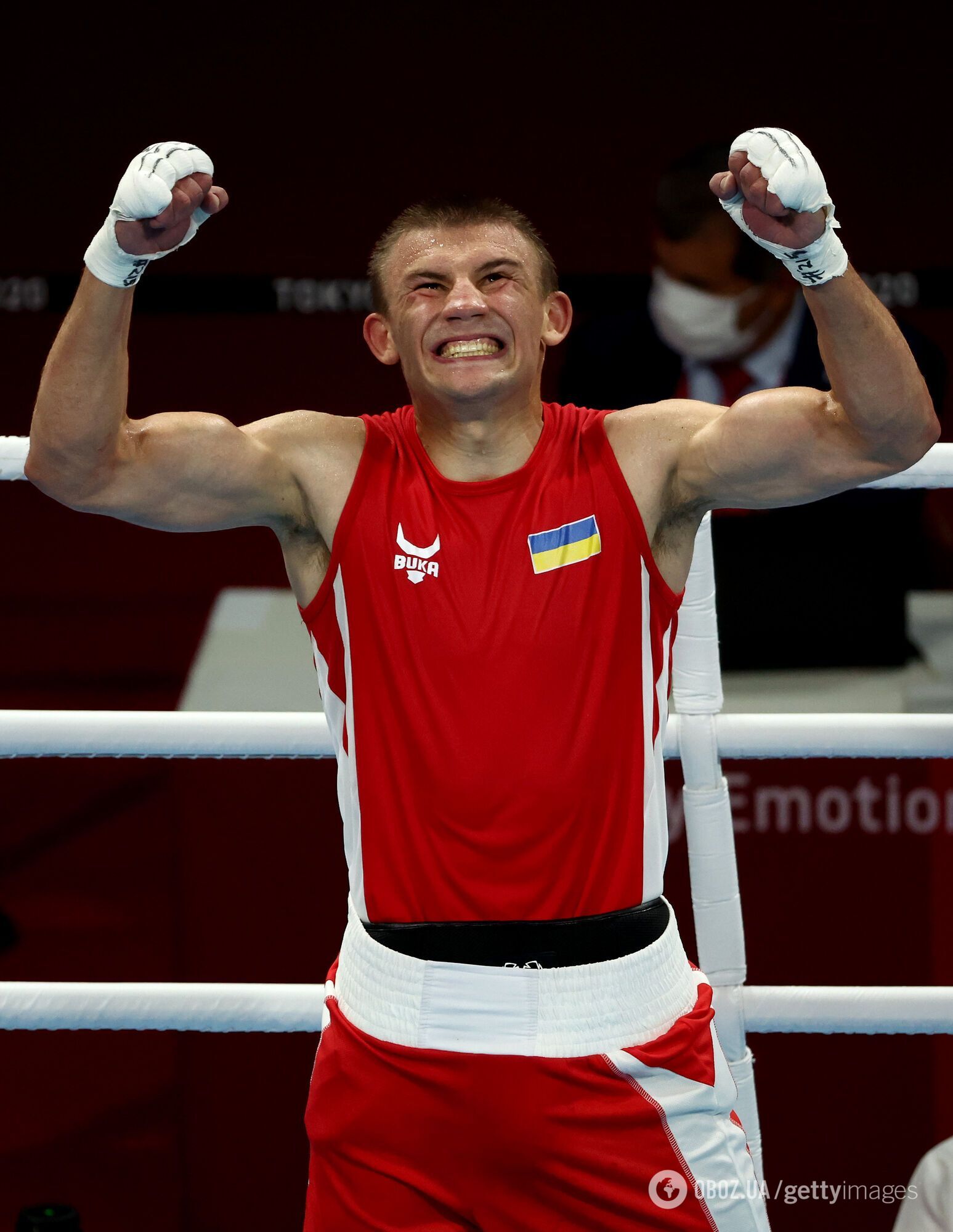 Олександр Хижняк святкує перемогу в півфіналі Ігор-2020.