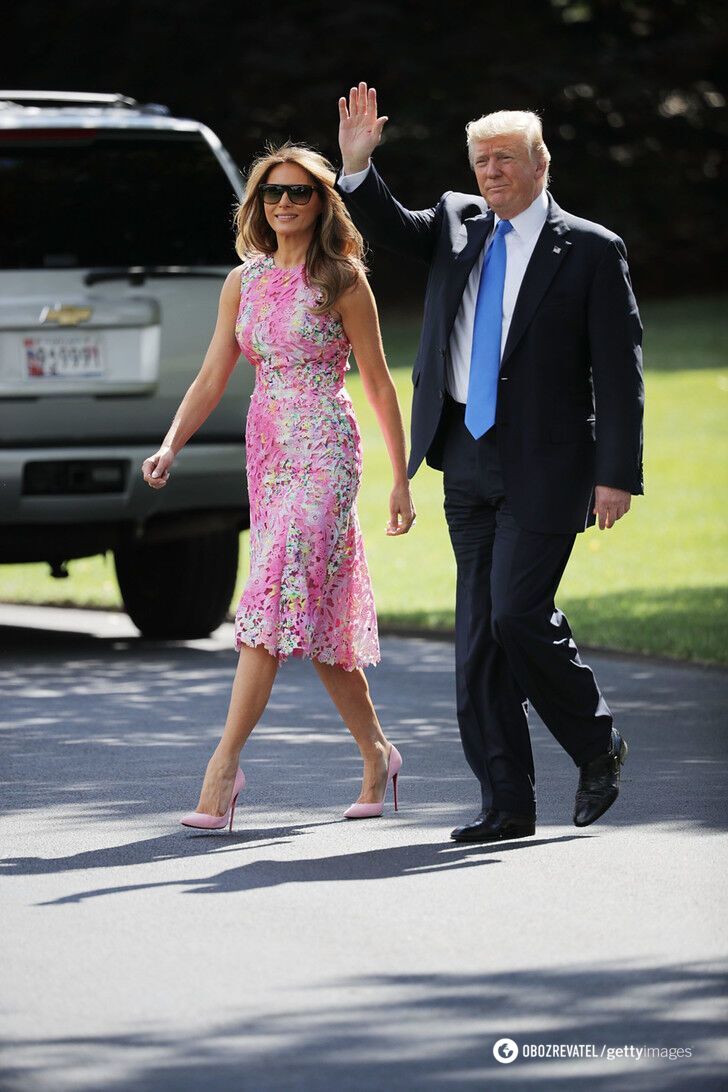 Мелания Трамп с супругом в стильном образе