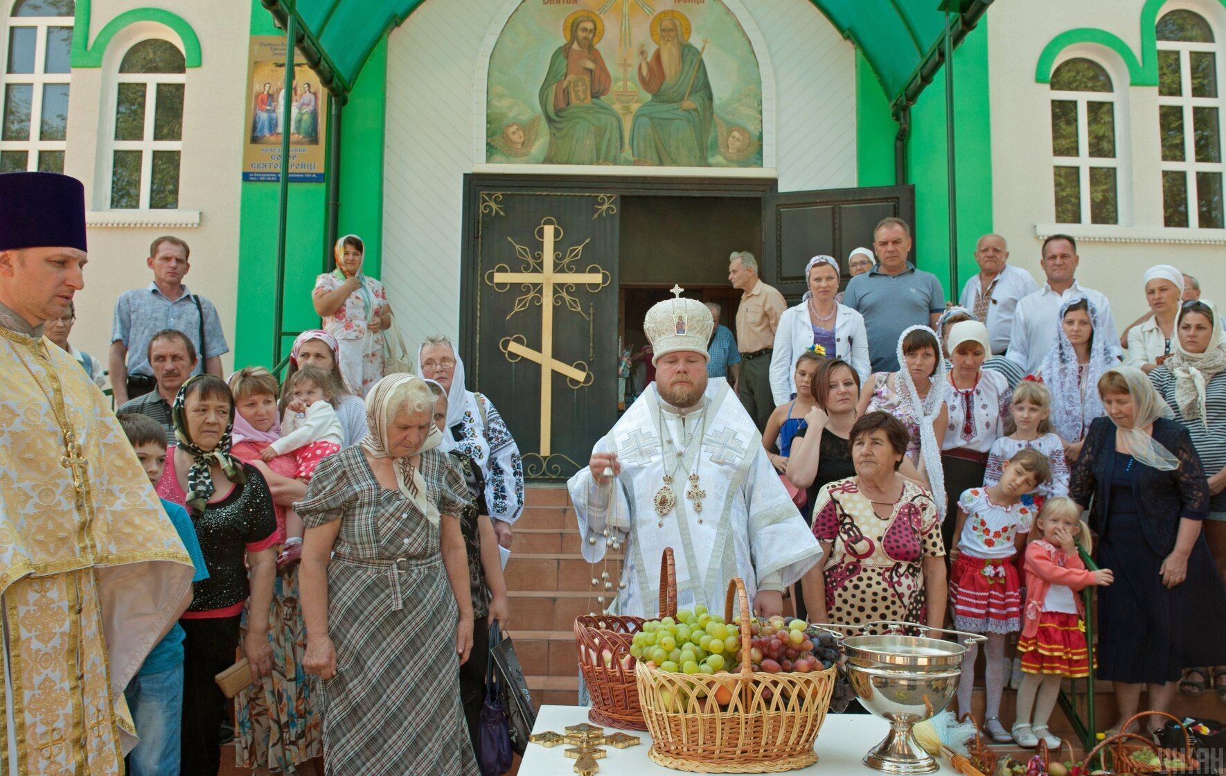 На Яблочный Спас принято освящать в церкви дары природы