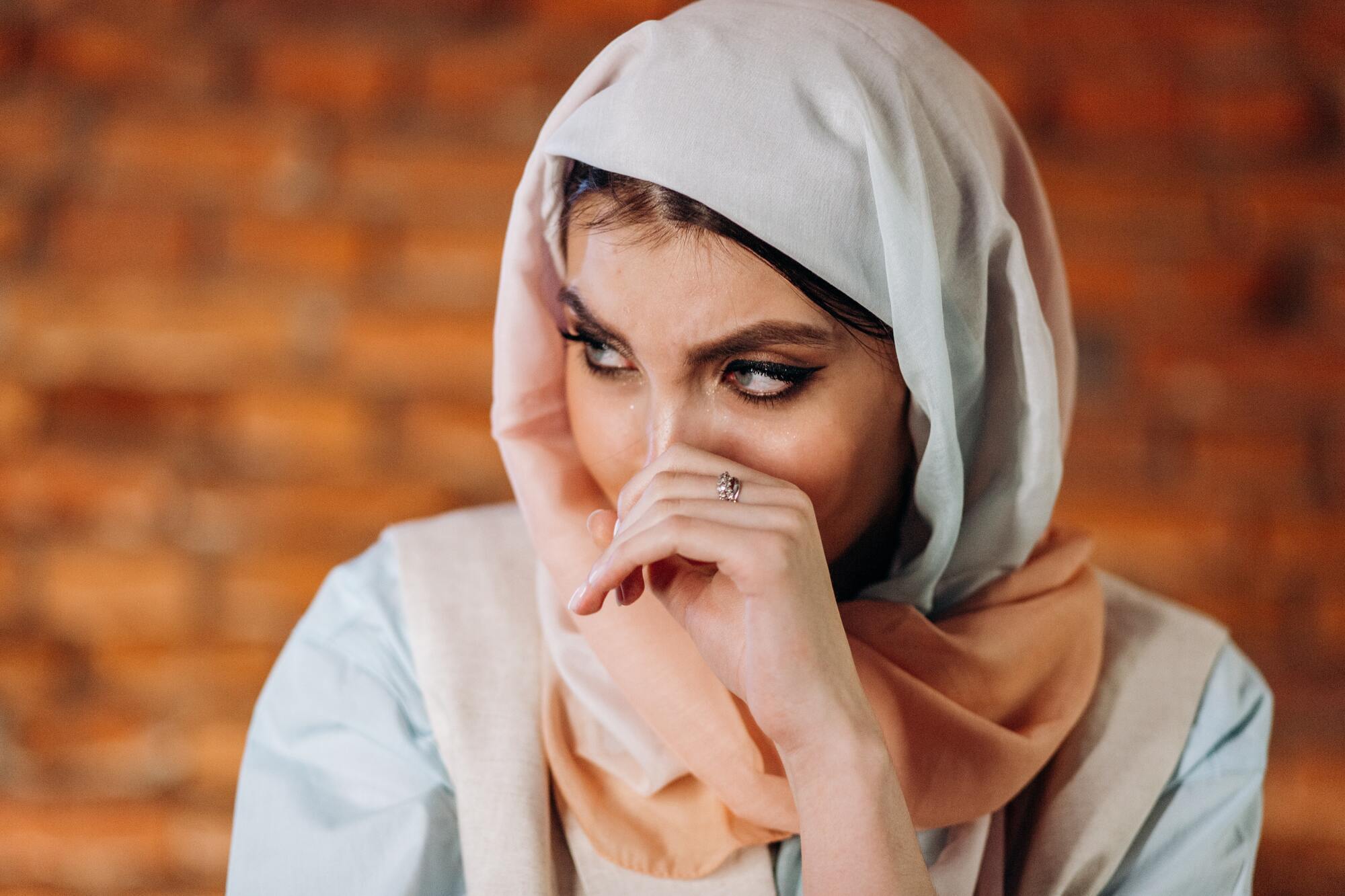 Арабським жінкам заборонено дарувати подарунки
