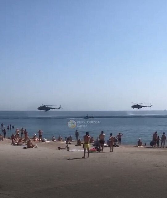 Військові вертольоти помітили в Одесі