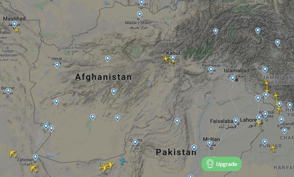 Данные Flightradar24 о самолетах, которые находились над Афганистаном состоянию на 12:30 18 августа