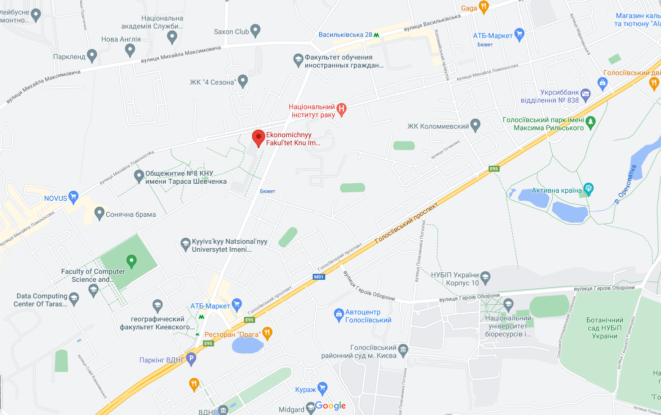 Удав пропал возле Экономического факультета КНУ имени Шевченко.
