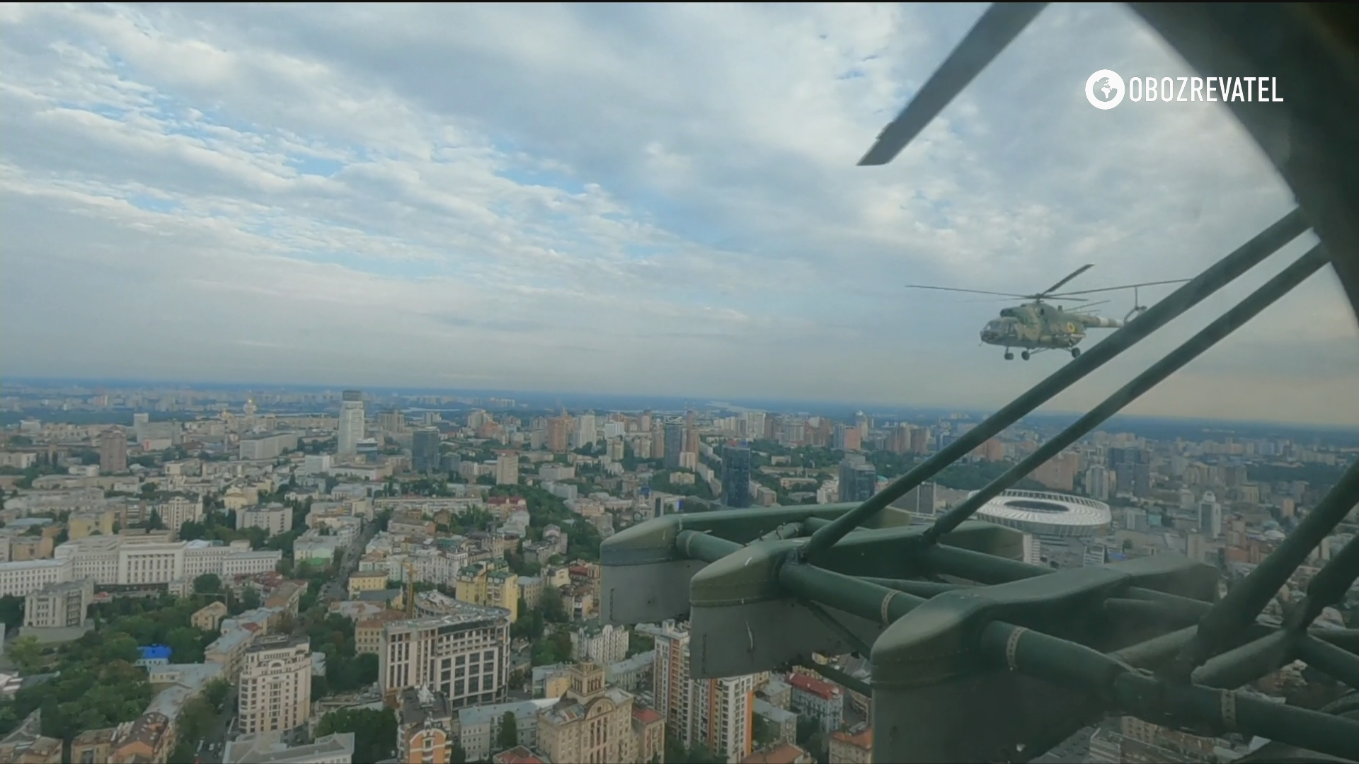 Авиация над Киевом.