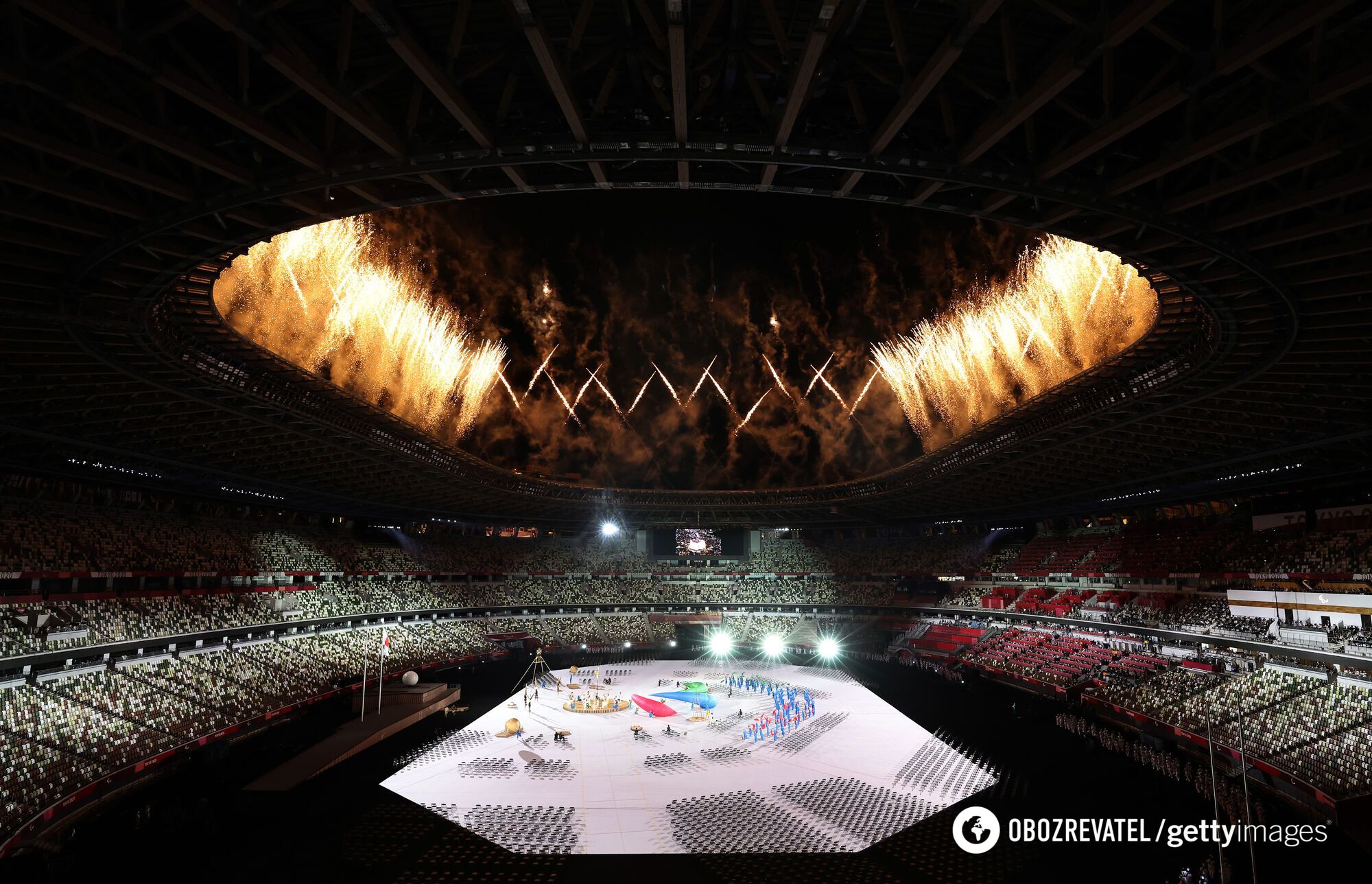 Салют на церемонии открытия Паралимпиады-2020.