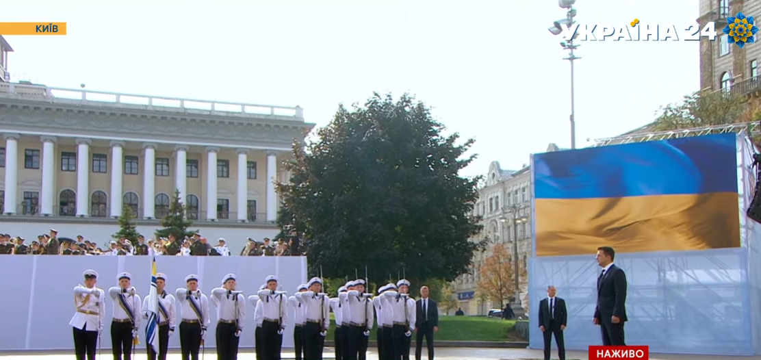 Зеленський прибув на Майдан Незалежності.