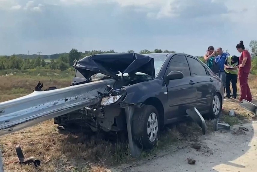 Страшна ДТП з відбійником.