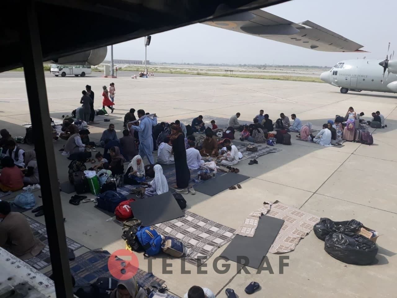 Эвакуация граждан из Кабула и Исламабада
