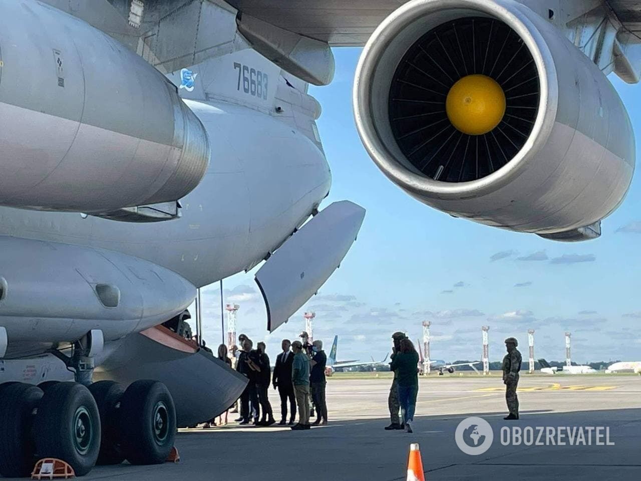 В "Борисполь" прибыло несколько самолетов с эвакуированными из Кабула
