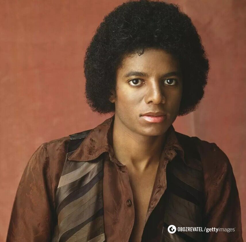 Майкл Джексон у юності до пластичних операцій.