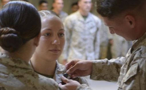 Сержантка американської армії Ніколь Джі врятувала афганське немовля, завдяки чому стала популярною в мережі.