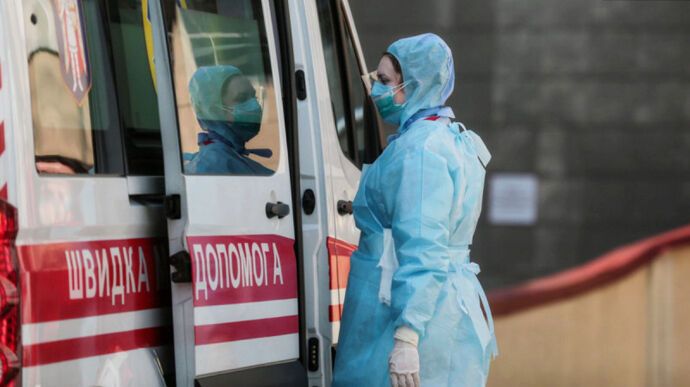У Чернівецькій області хворі на коронавірус заповнюють лікарні
