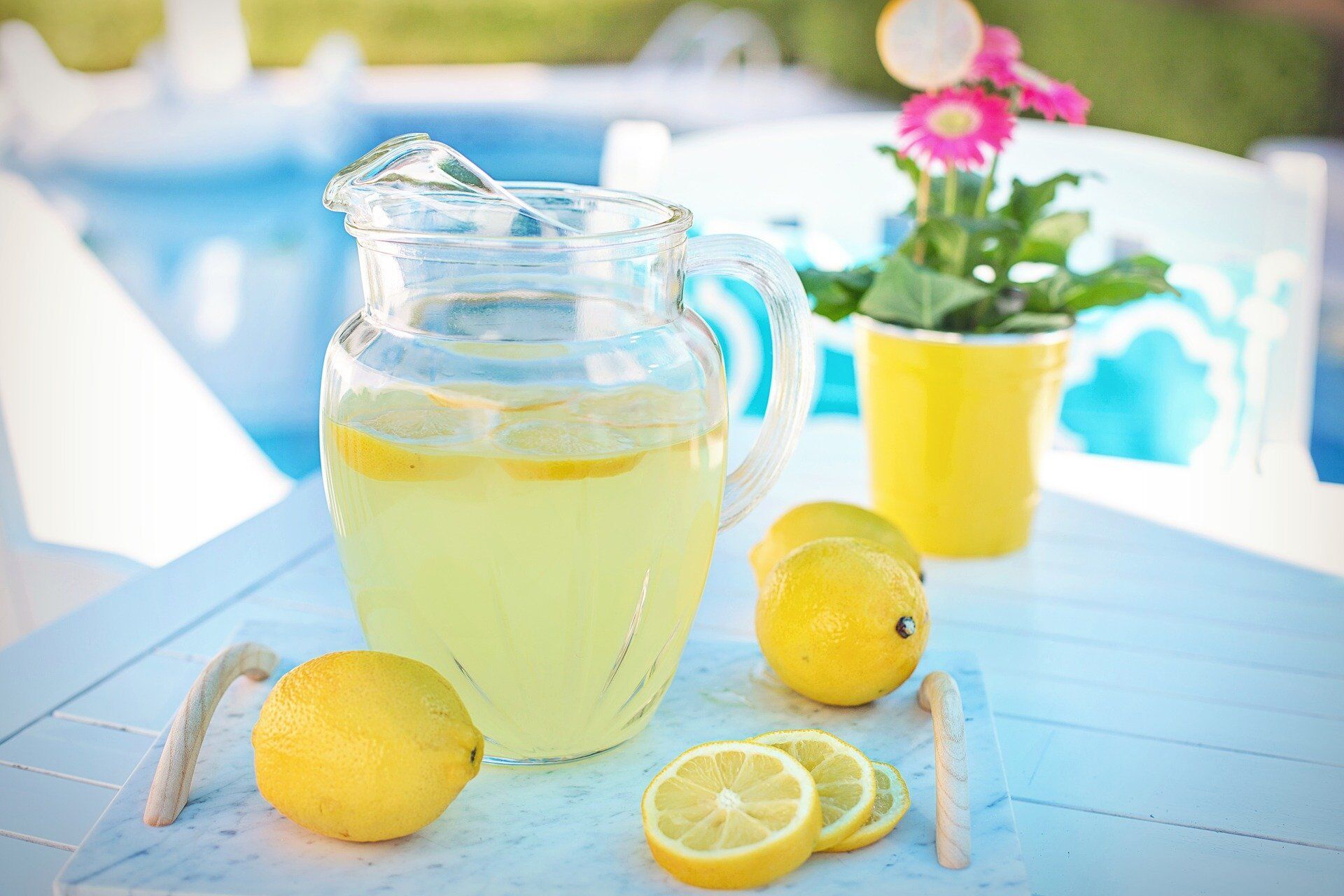 Як приготувати домашній лимонад