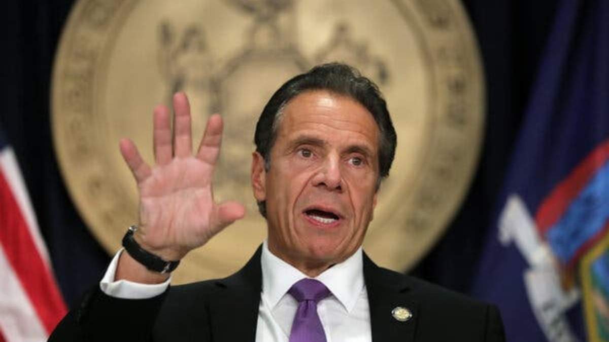 Секс-скандал із губернатором Нью-Йорка Ендрю Куомо почав набирати обертів ще наприкінці 2020 року