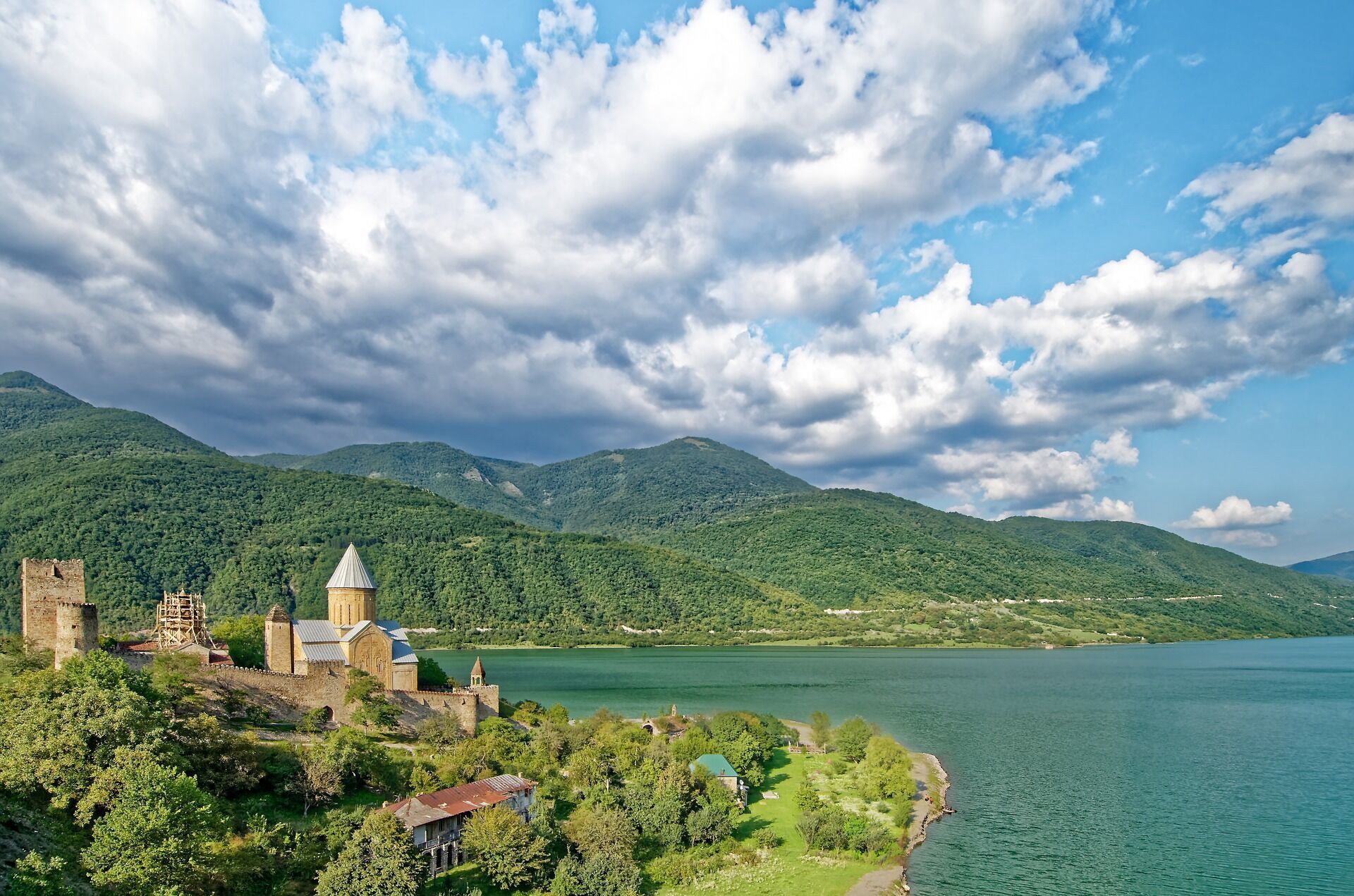 Пейзажі в Грузії.