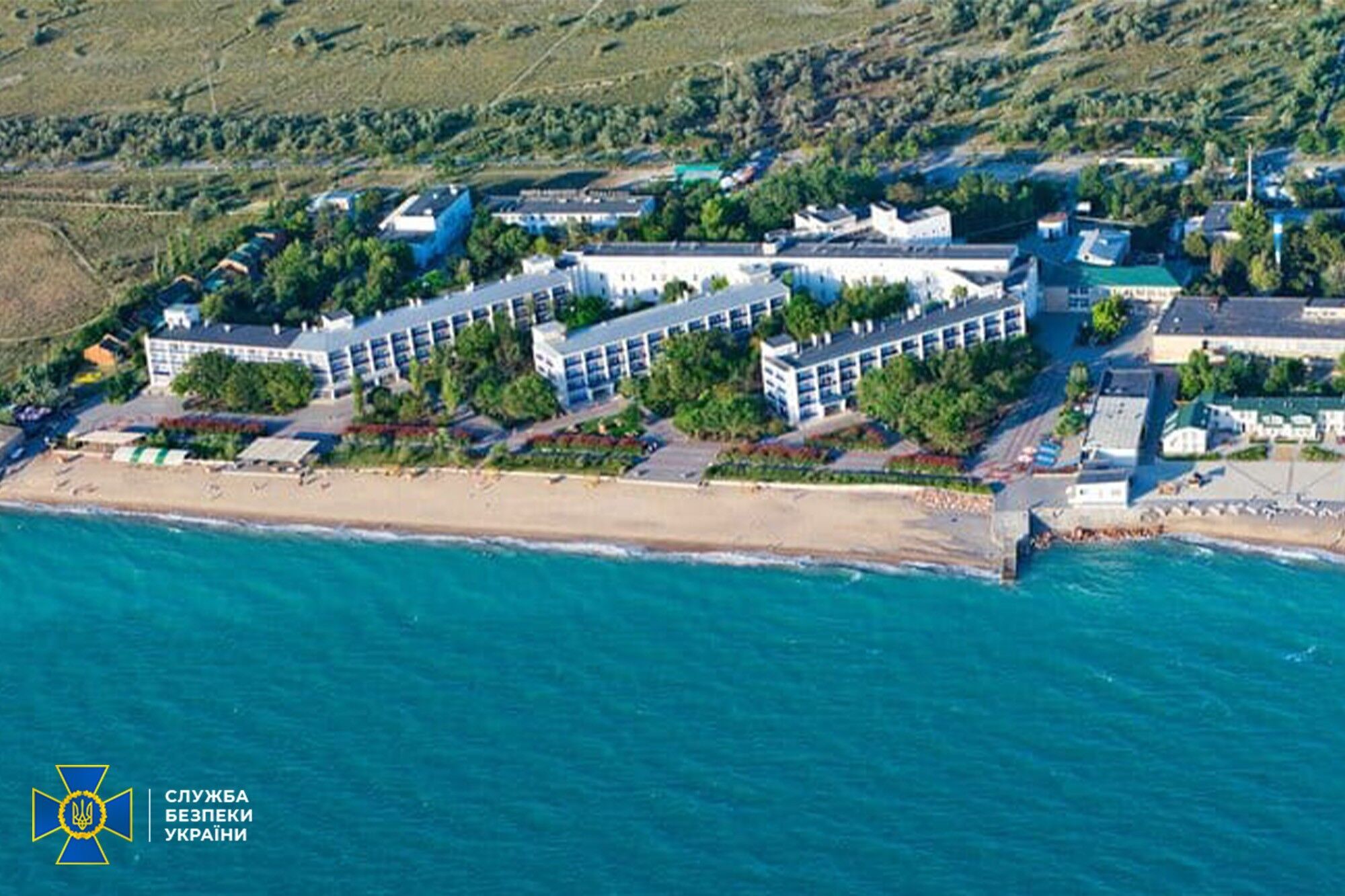 Санаторий расположен во временно оккупированном Крыму.