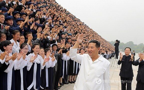 Ким Чен Ын на празднике ко Дню молодежи.