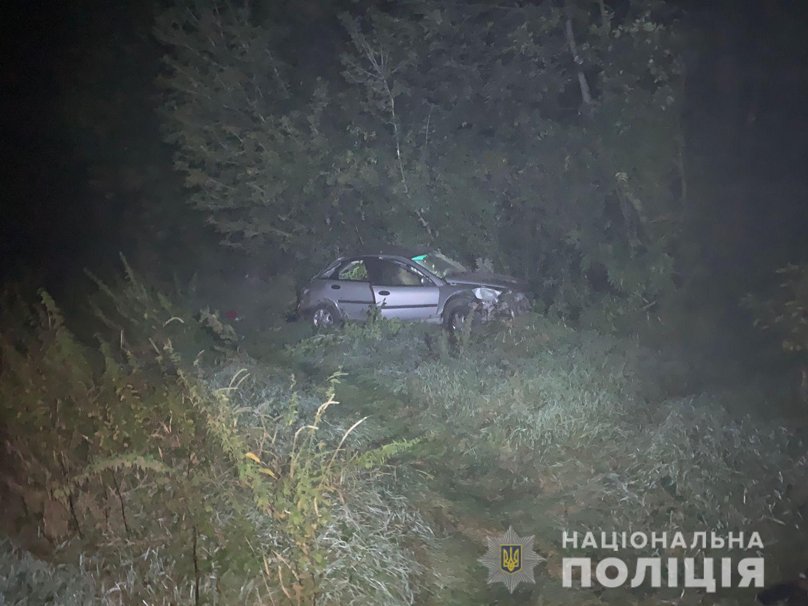 В аварії загинула неповнолітня дівчина, троє чоловіків постраждали