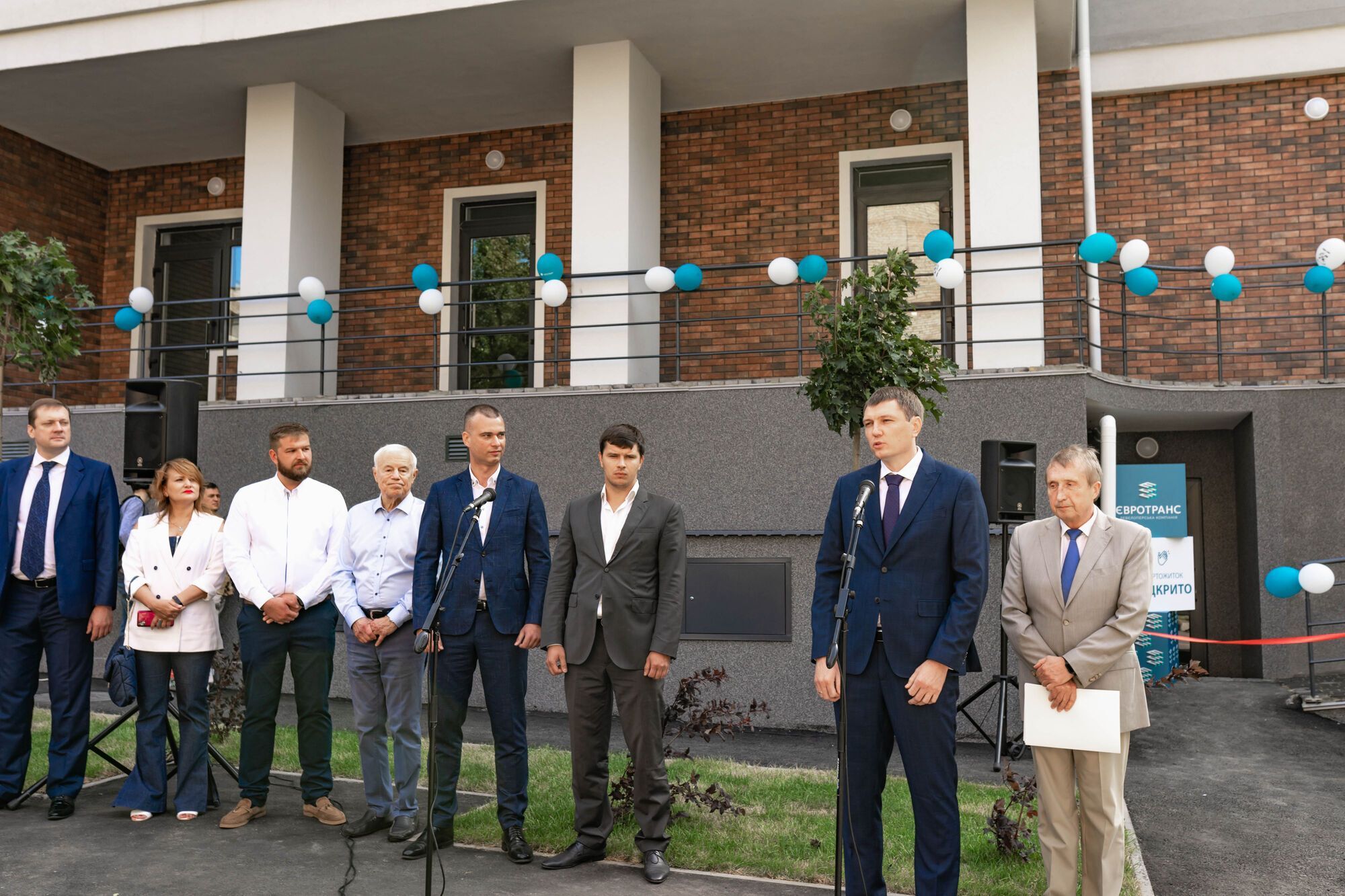 "Євротранс" завершив будівництво студентського гуртожитку в Києві. Фото