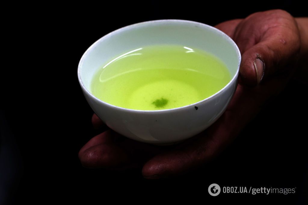 Чашка зеленого чаю