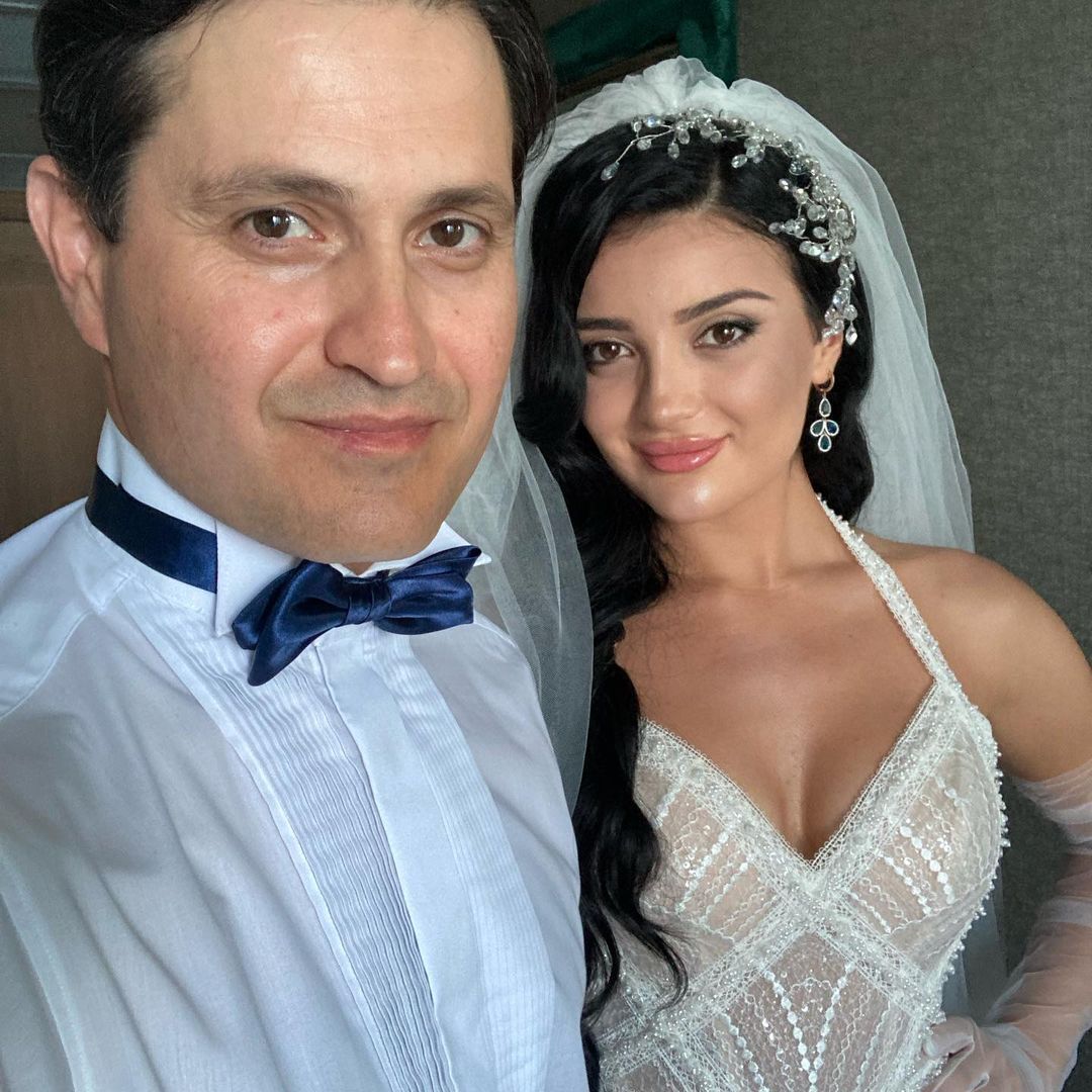 Сейтаблаев сообщил о свадьбе своей старшей дочери 26-летней Назлы