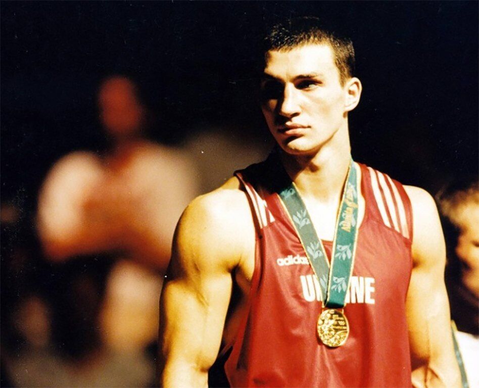 Владимир Кличко с медалью Атланты-1996
