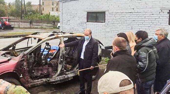 Було представлено ряд машин підірваних за тією ж схемою, що і автомобіль Шеремета.