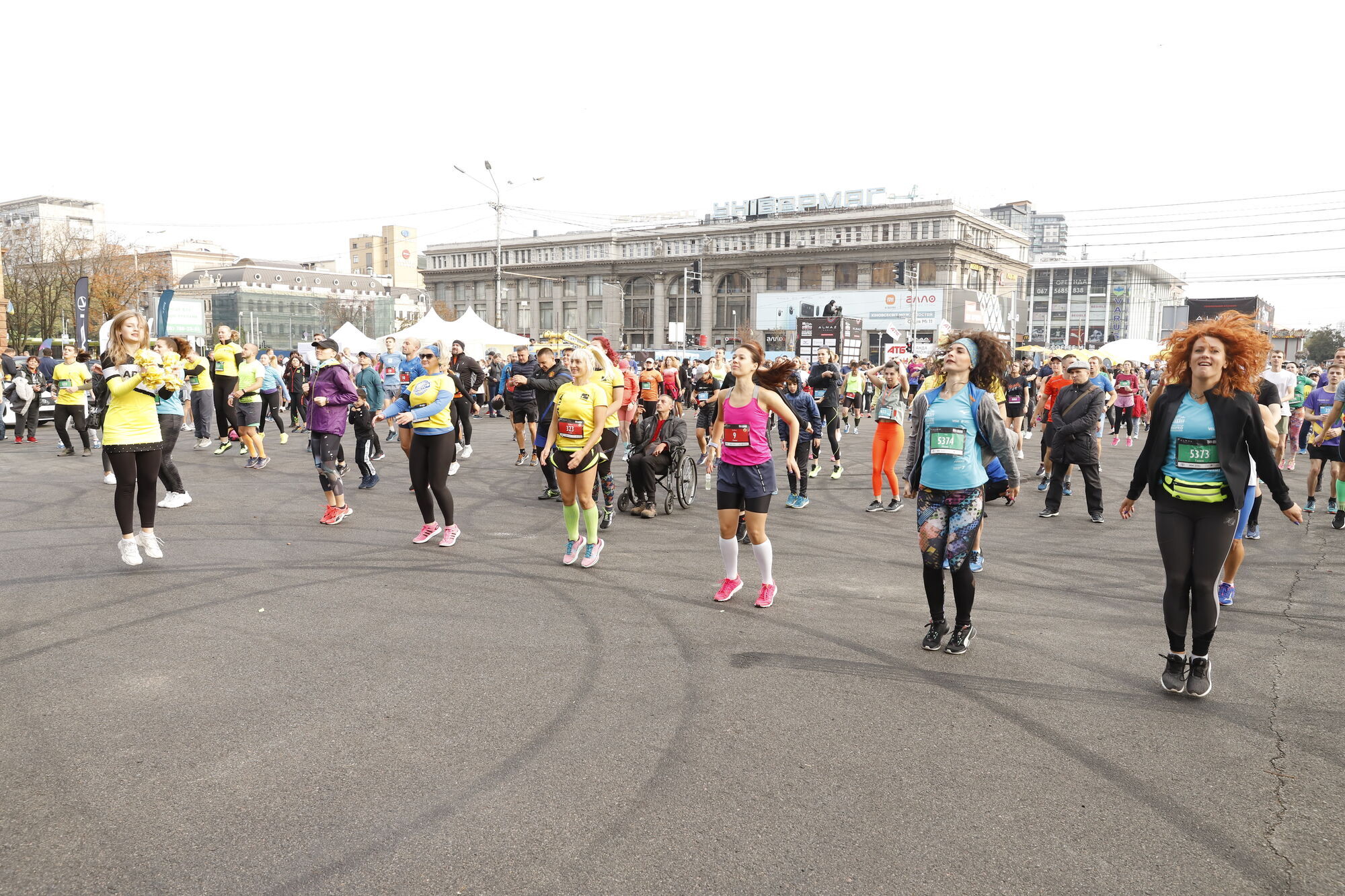 У Дніпрі понад 3 тис. бігунів взяли участь в "Almaz Group Dnipro Marathon"