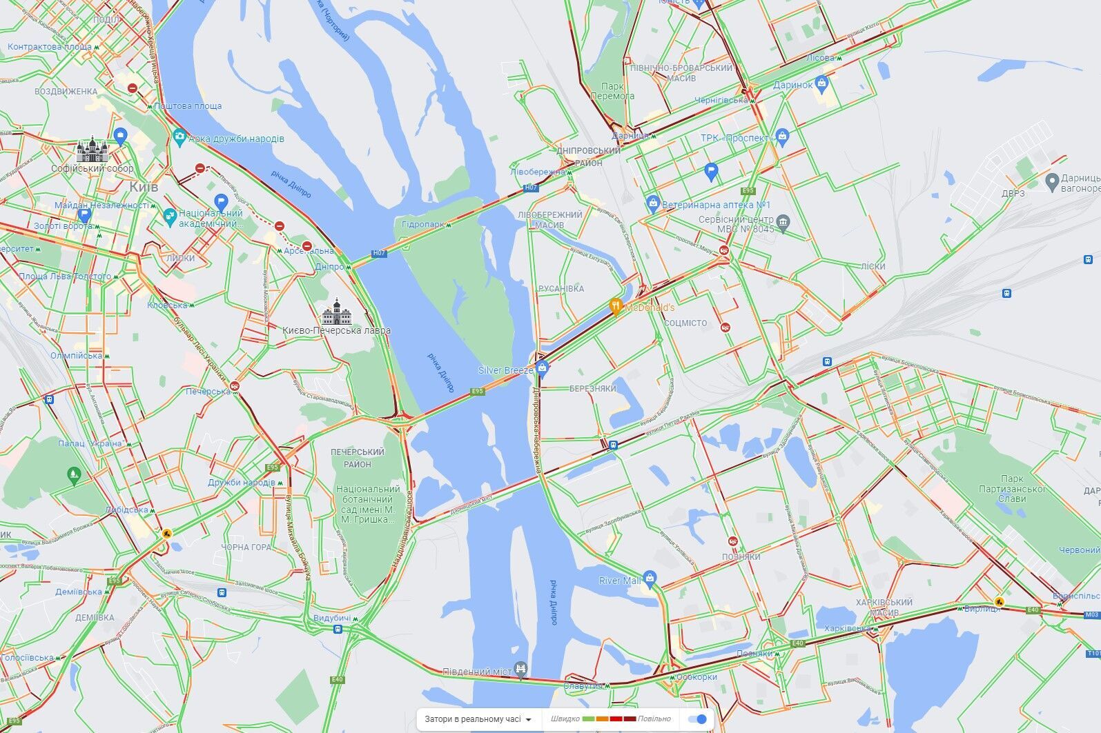 Центр столицы, Броварской, Освободителей и Бажана проспекты.
