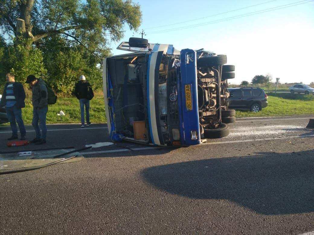 В аварию попал рейсовый автобус.