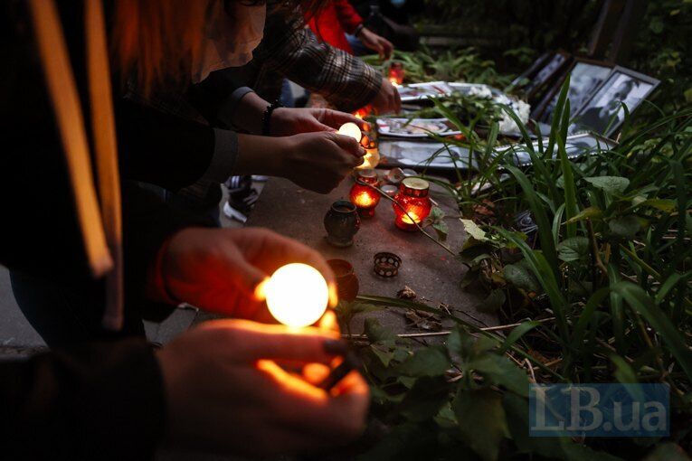 Акция памяти у стен посольства Беларуси в Киеве