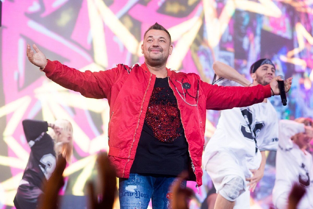 Сергей Жуков во время выступления