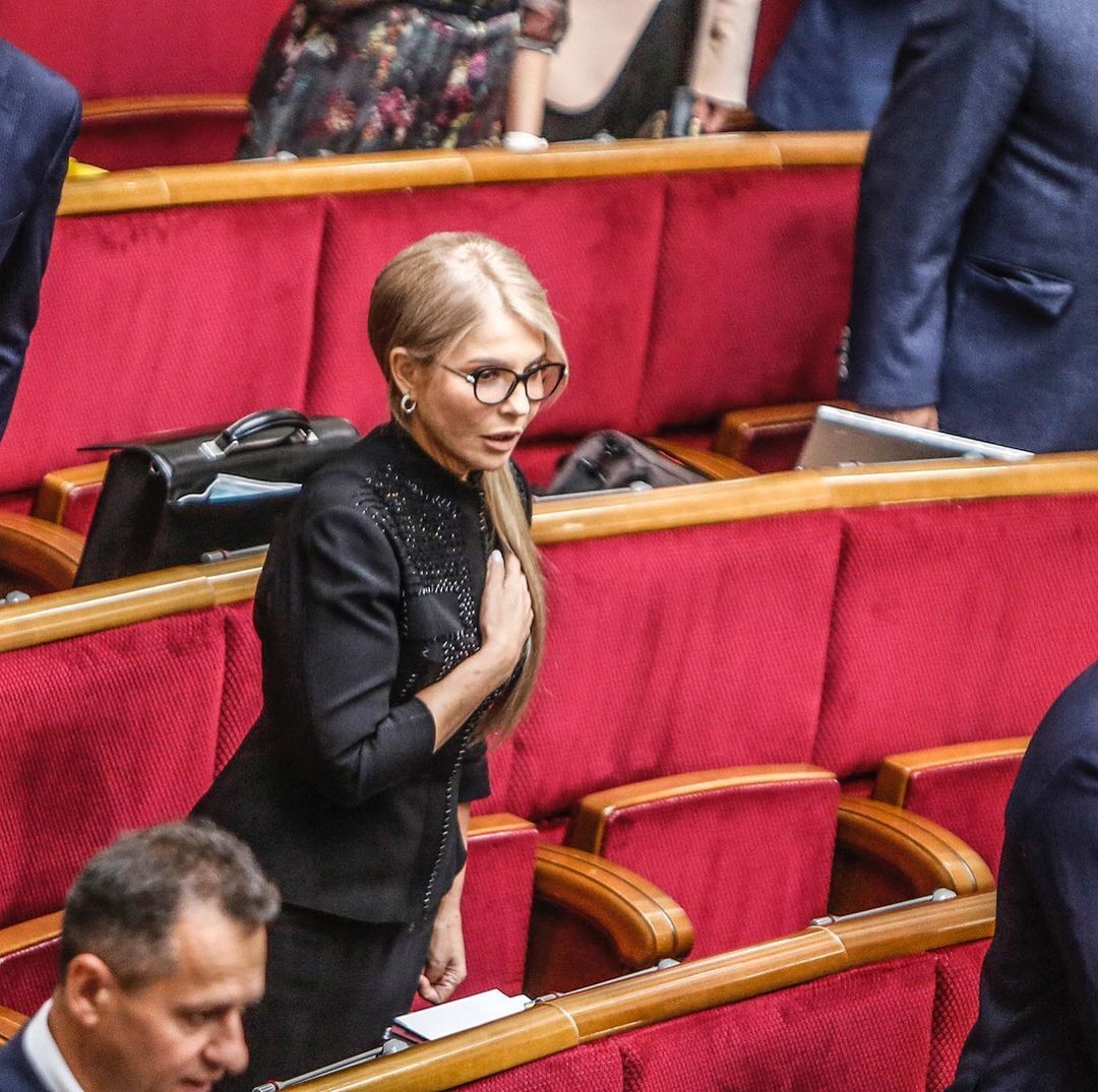 Юлія Тимошенко в чорному вбранні