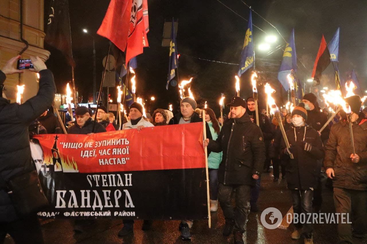 Мітингувальники вигукували гасла Слава Україні та Путін - Ху**ло