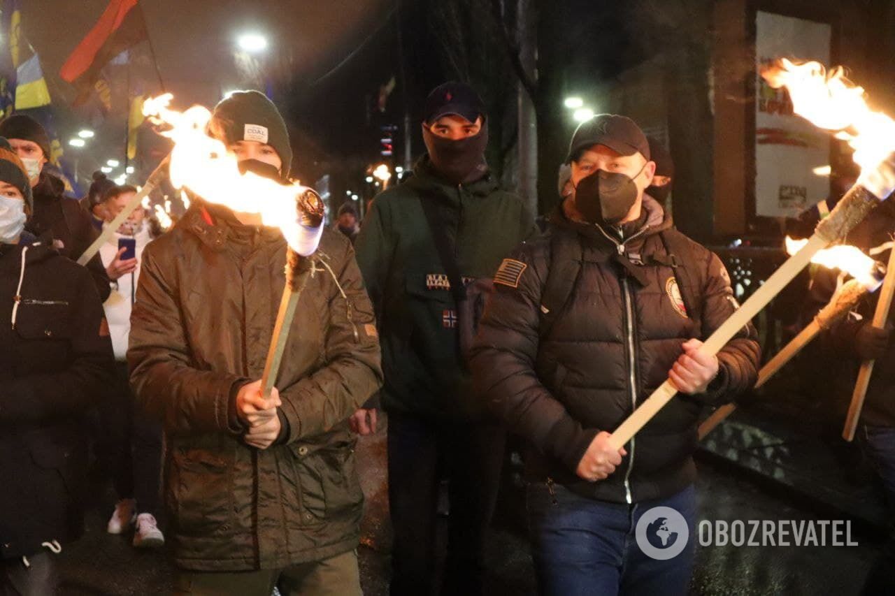 Факельна хода на честь Бандери у Києві