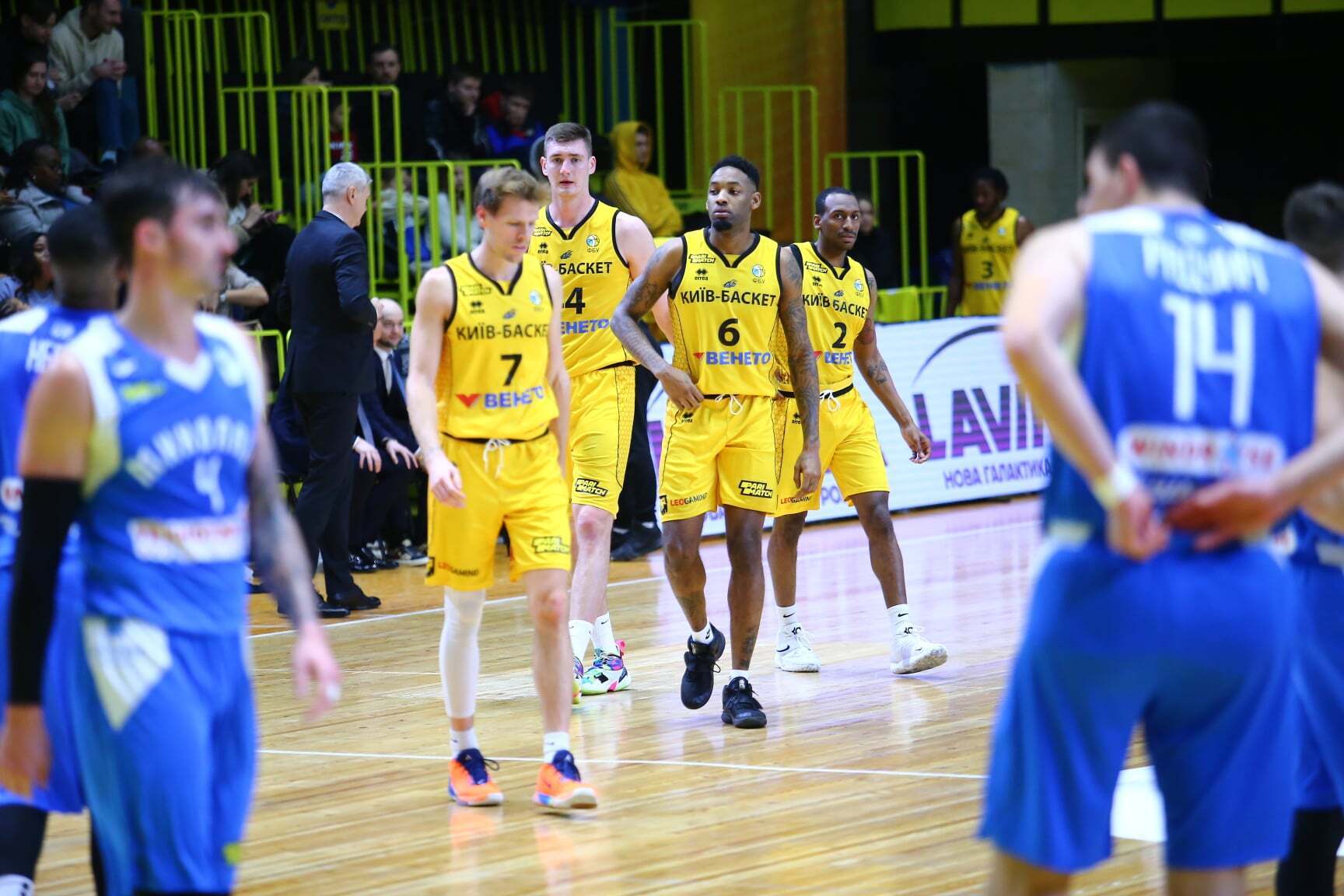 Баскетболисты "Киев-Баскета" во время матча.