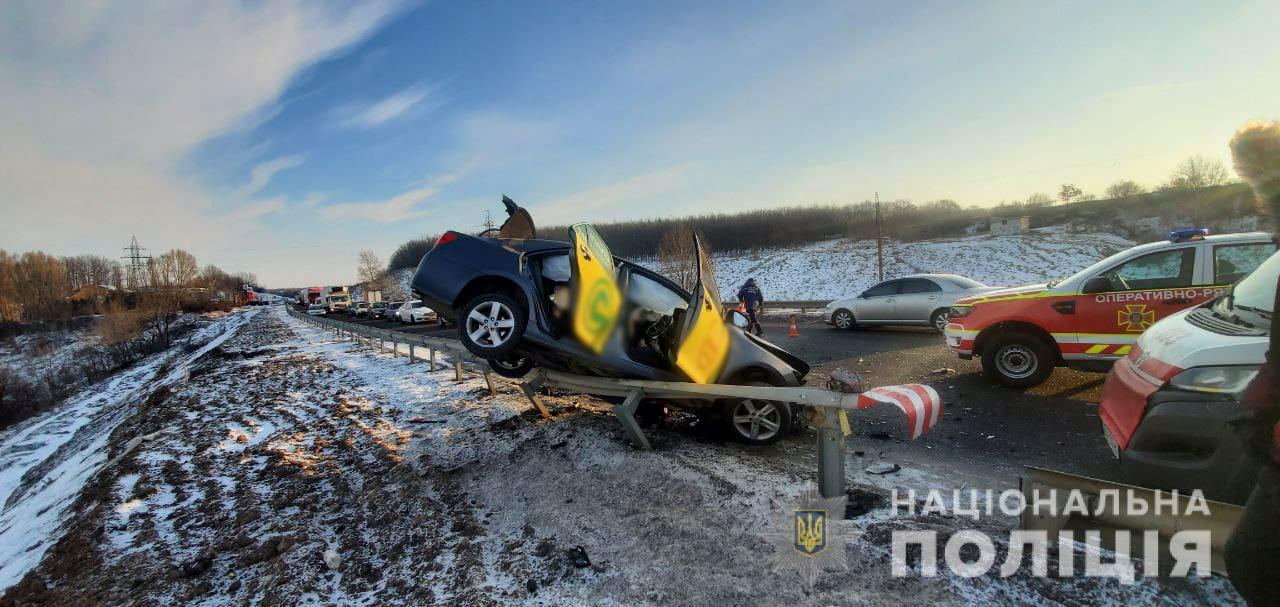 Кадри з місця аварії